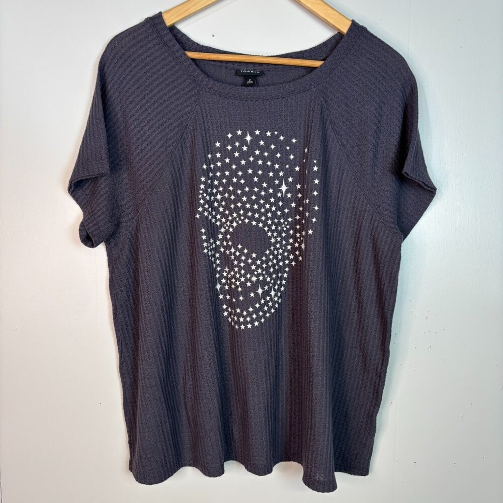 Torrid Top 2X Gray Skull Stars Waffle Knit Cropped Short Sleeve Shirt Women's